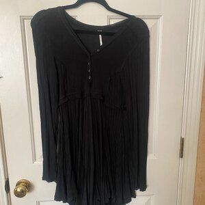 NWOT Free People Black Ruffled Tunic_SZ Med